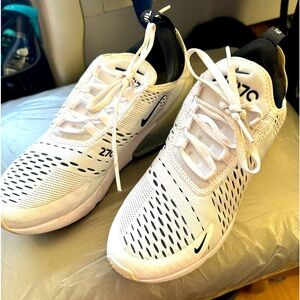 Nike Air Max 270 7.5